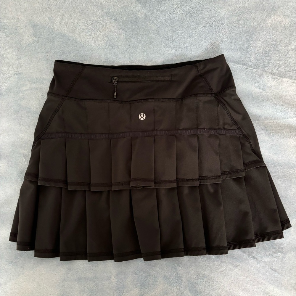 Lululemon Pace Setter Skirt/Skort, Size 2, Black